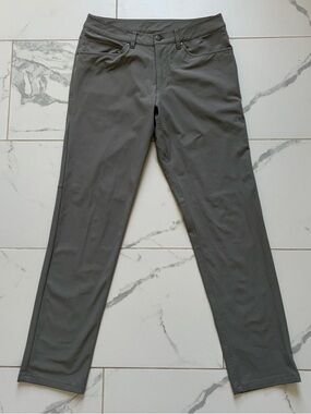 Lululemon ABC Classic-Fit 5 Pocket Pant Mens Size 30 Warpstreme Beige